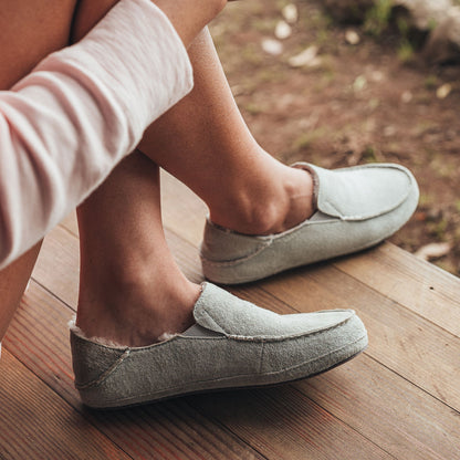 Pale Grey